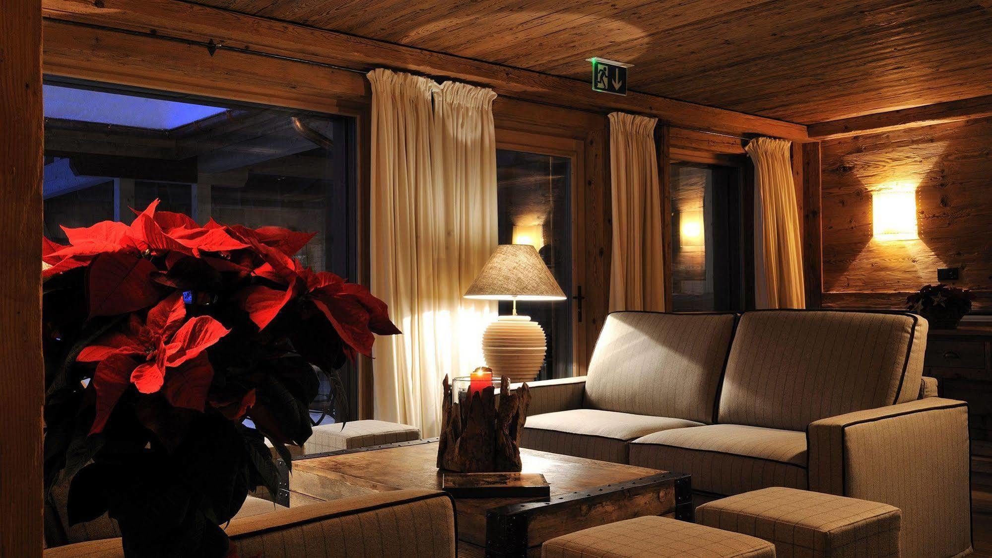 Hotel Des Alpes Superieur Gstaad Exterior photo